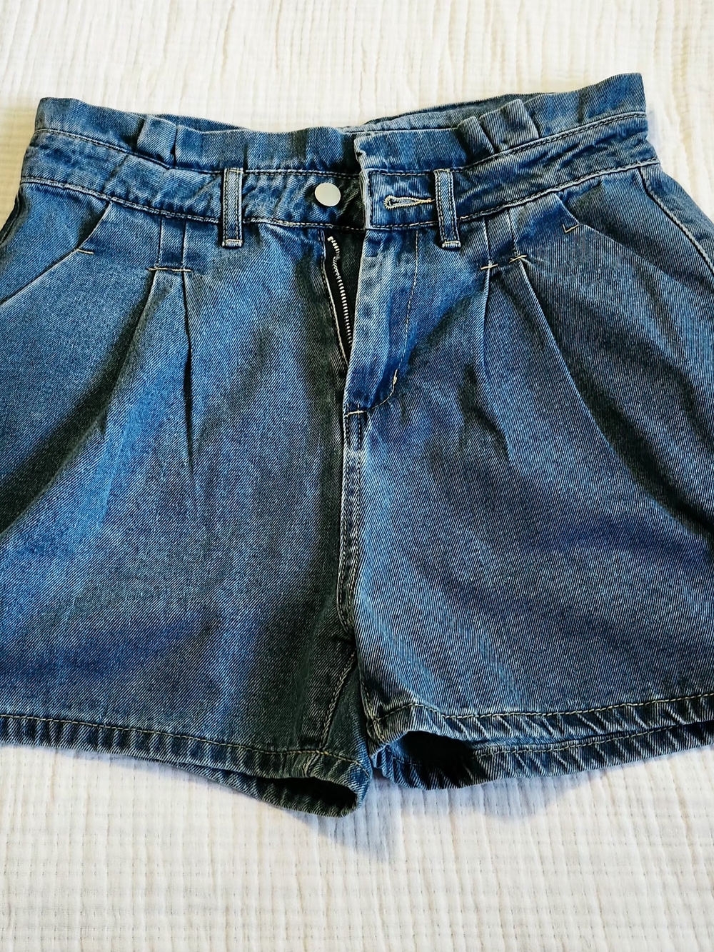 H&M Dark Blue Pleated High-Waist Denim Shorts